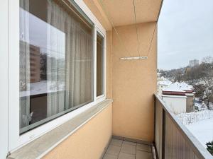 Pronájem bytu 2+1, Liberec - Liberec IV-Perštýn, Kominická, 63 m2