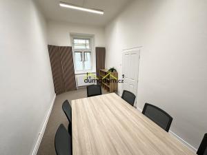 Pronájem kanceláře, Praha, Pernerova, 88 m2