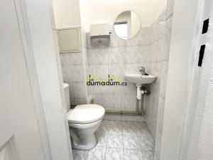 Pronájem kanceláře, Praha, Pernerova, 88 m2