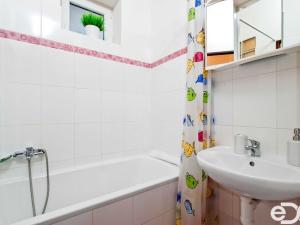 Pronájem bytu 3+1, Opatovice nad Labem, Hradecká, 70 m2