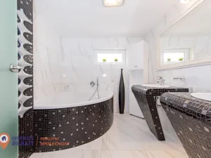 Prodej bytu 4+kk, Všemina, 72 m2