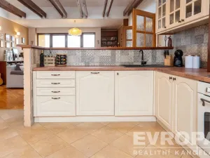 Prodej činžovního domu, Praha - Lipence, 958 m2