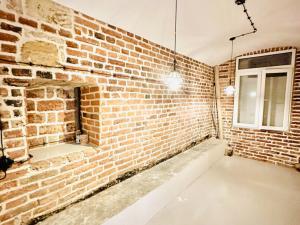 Pronájem obchodního prostoru, Praha - Vinohrady, Sarajevská, 79 m2