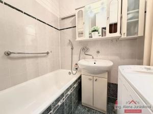 Prodej bytu 2+kk, Praha - Hostivař, Záveská, 36 m2