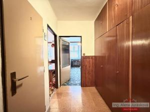 Prodej bytu 2+kk, Praha - Hostivař, Záveská, 36 m2