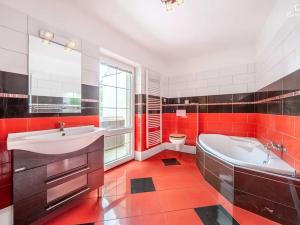 Prodej rodinného domu, Březnice, Počapská, 294 m2