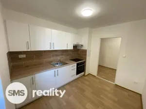 Pronájem bytu 1+1, Opava, Polní, 40 m2