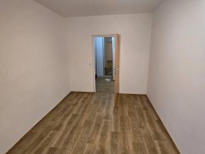 Pronájem bytu 2+1, Brno, Strnadova, 62 m2