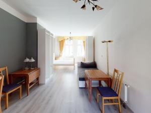 Pronájem bytu 1+kk, Praha - Vršovice, Donská, 40 m2