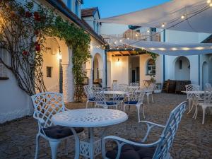 Pronájem restaurace, Dolní Dunajovice, Rudé armády, 500 m2