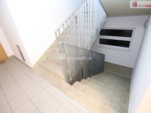 Pronájem bytu 2+kk, Karlovy Vary - Stará Role, Nejdlova, 74 m2