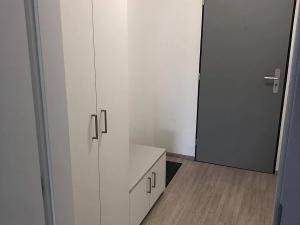 Pronájem bytu 1+kk, Zlín, Křiby, 33 m2