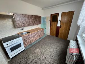 Prodej bytu 3+1, Kejžlice, K Budíkovu, 77 m2