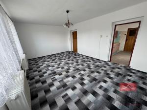 Prodej bytu 3+1, Kejžlice, K Budíkovu, 77 m2