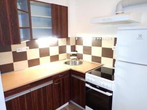 Pronájem bytu 1+1, Železnice, Tyršova, 33 m2