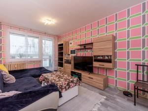 Prodej bytu 2+kk, Praha - Prosek, Lovosická, 39 m2