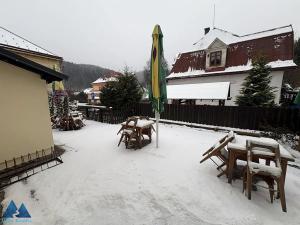 Pronájem restaurace, Horní Maršov, Třída Josefa II., 320 m2