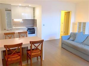 Pronájem bytu 2+kk, Praha - Libeň, Menclova, 52 m2