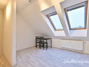 Pronájem bytu 2+kk, Brno - Židenice, Slevačská, 40 m2