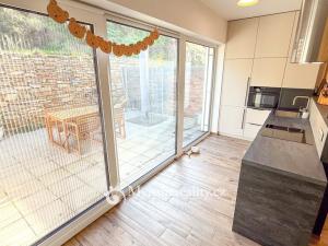 Prodej bytu 4+kk, Hluboké Mašůvky, 89 m2