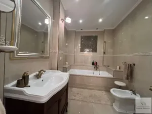 Prodej bytu 3+kk, Karlovy Vary, Zeyerova, 134 m2