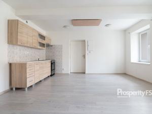 Prodej bytu 1+kk, Kladno - Dubí, Hradčanská, 33 m2