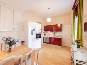 Pronájem bytu 1+1, Praha, Štěpánská, 46 m2