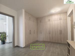 Pronájem bytu 3+kk, Plzeň, Na Roudné, 100 m2