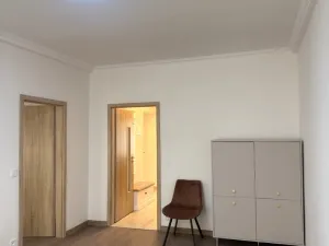 Pronájem bytu 2+1, Karlovy Vary, K. Čapka, 57 m2