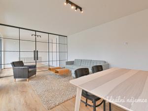 Pronájem bytu 2+kk, Brno - Zábrdovice, Auerswaldova, 47 m2