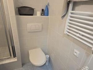 Pronájem bytu 1+kk, Praha - Jinonice, Peroutkova, 16 m2