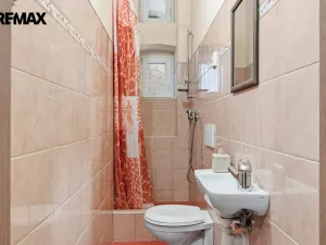 Prodej bytu 1+1, Karlovy Vary - Rybáře, Lad. Koubka, 34 m2