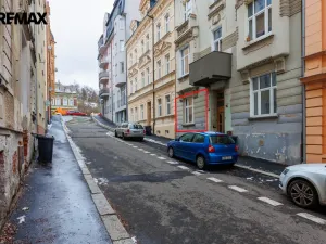 Prodej bytu 1+1, Karlovy Vary - Rybáře, Lad. Koubka, 34 m2