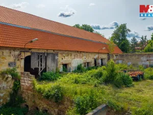 Prodej historického objektu, Zvoleněves, 5000 m2