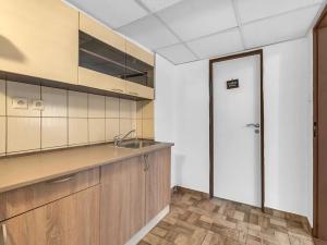 Pronájem bytu 1+kk, Hradec Králové, S. K. Neumanna, 26 m2