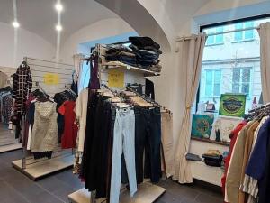 Pronájem obchodního prostoru, Uherské Hradiště, Poštovní, 80 m2