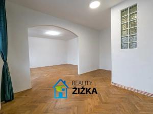 Pronájem bytu 3+1, Rousínov, Velešovická, 77 m2