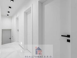 Prodej rodinného domu, Praha - Komořany, Pod lesem, 175 m2