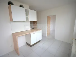 Pronájem bytu 3+1, Chomutov, Chomutov, 68 m2