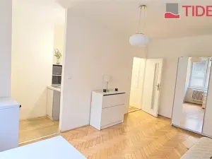 Prodej bytu 1+kk, Praha - Břevnov, Nad Kajetánkou, 25 m2