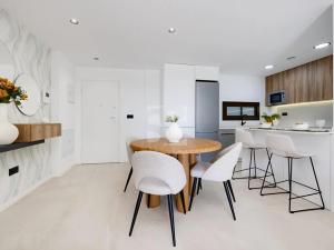 Prodej bytu 3+kk, Los Alcázares, Španělsko, 83 m2