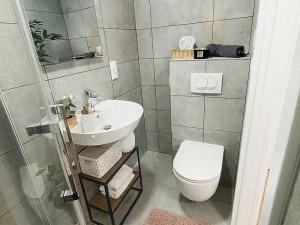 Pronájem bytu 1+kk, Praha - Strašnice, Sečská, 17 m2