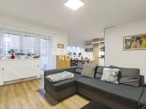 Prodej bytu 2+kk, Praha - Modřany, K Vystrkovu, 65 m2