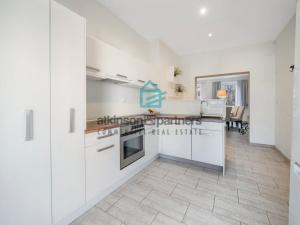 Prodej rodinného domu, České Budějovice - České Budějovice 7, Komenského, 180 m2