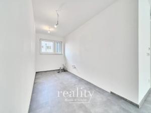 Pronájem bytu 2+kk, Znojmo, Hrušňová, 60 m2