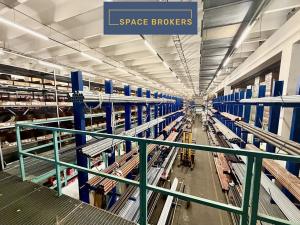 Pronájem skladu, Hradec Králové, 2880 m2