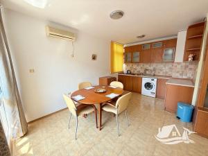 Prodej bytu 3+kk, Nesebar, Bulharsko, 74 m2