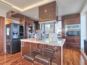 Prodej bytu 3+kk, Praha - Podolí, Jeremenkova, 115 m2