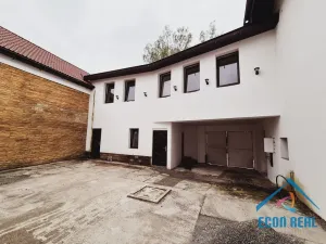 Prodej obchodního prostoru, Milovice - Benátecká Vrutice, 1080 m2