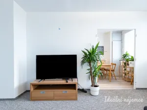 Pronájem bytu 3+1, Praha - Háje, Tatarkova, 77 m2